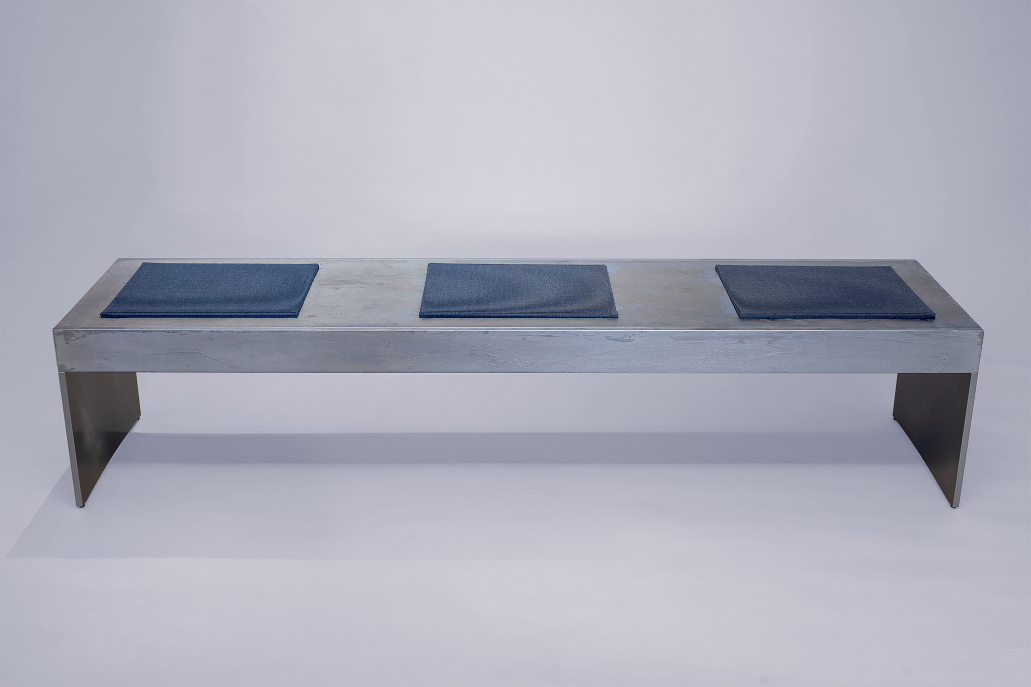 ベンチ BENCH